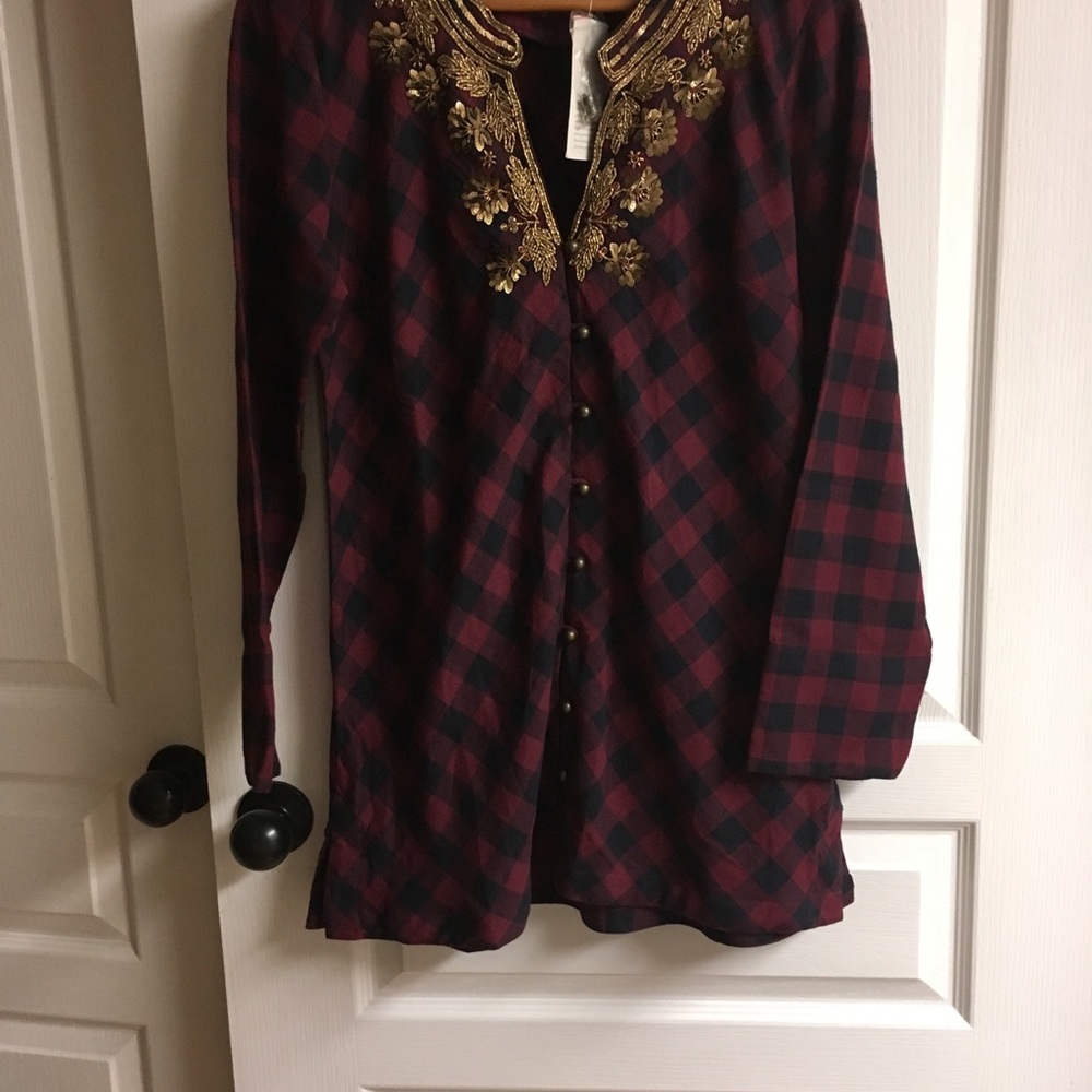 Women’s blouse